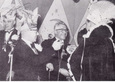 1952