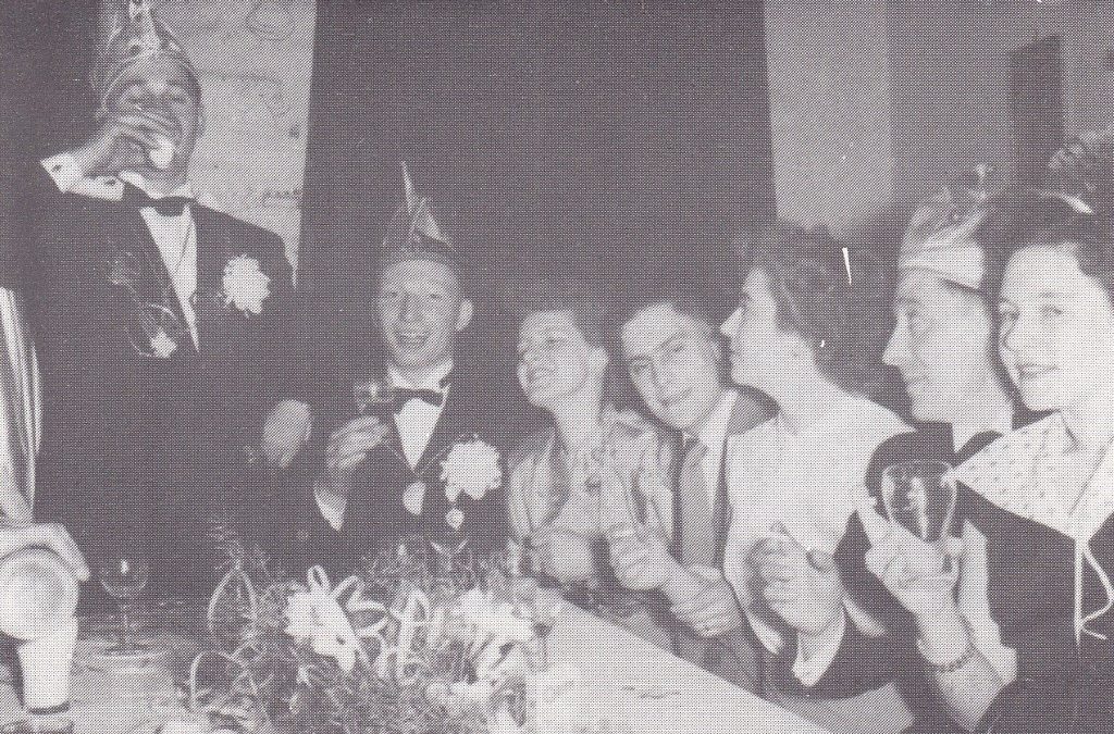 1954