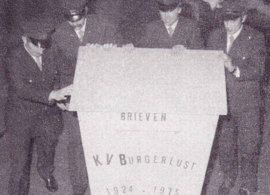 1975