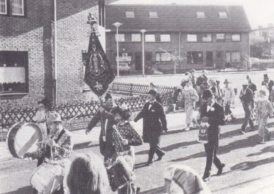1976