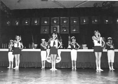 1982