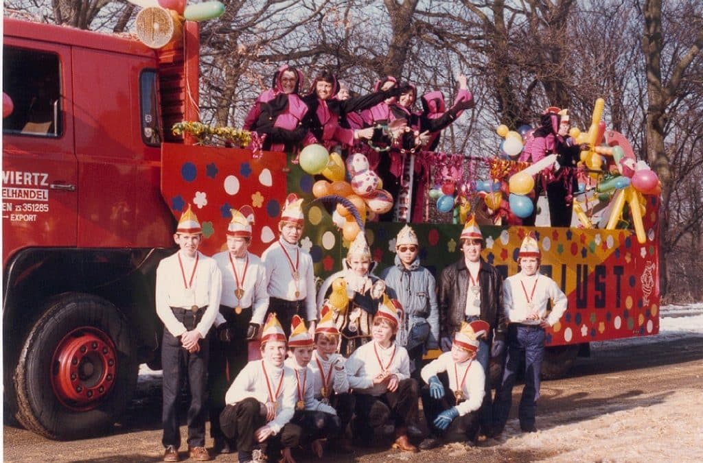 1985